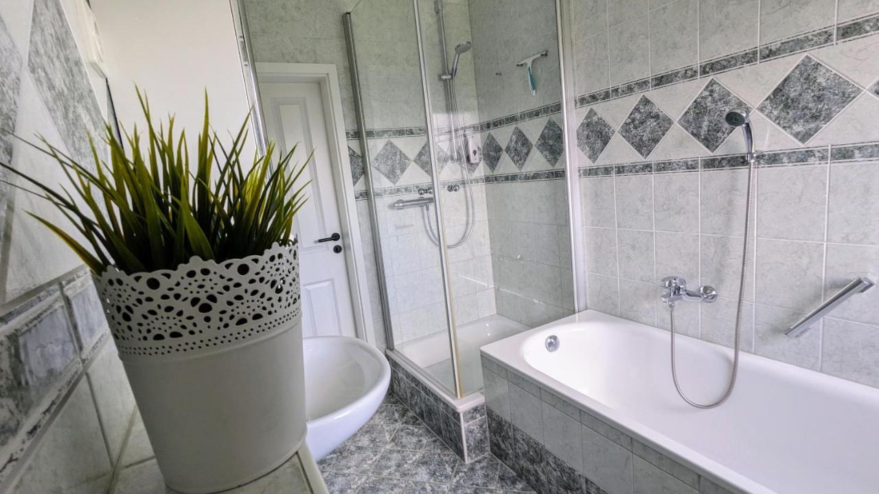Ferienwohnung Fischerteich In Detmold Exterior photo
